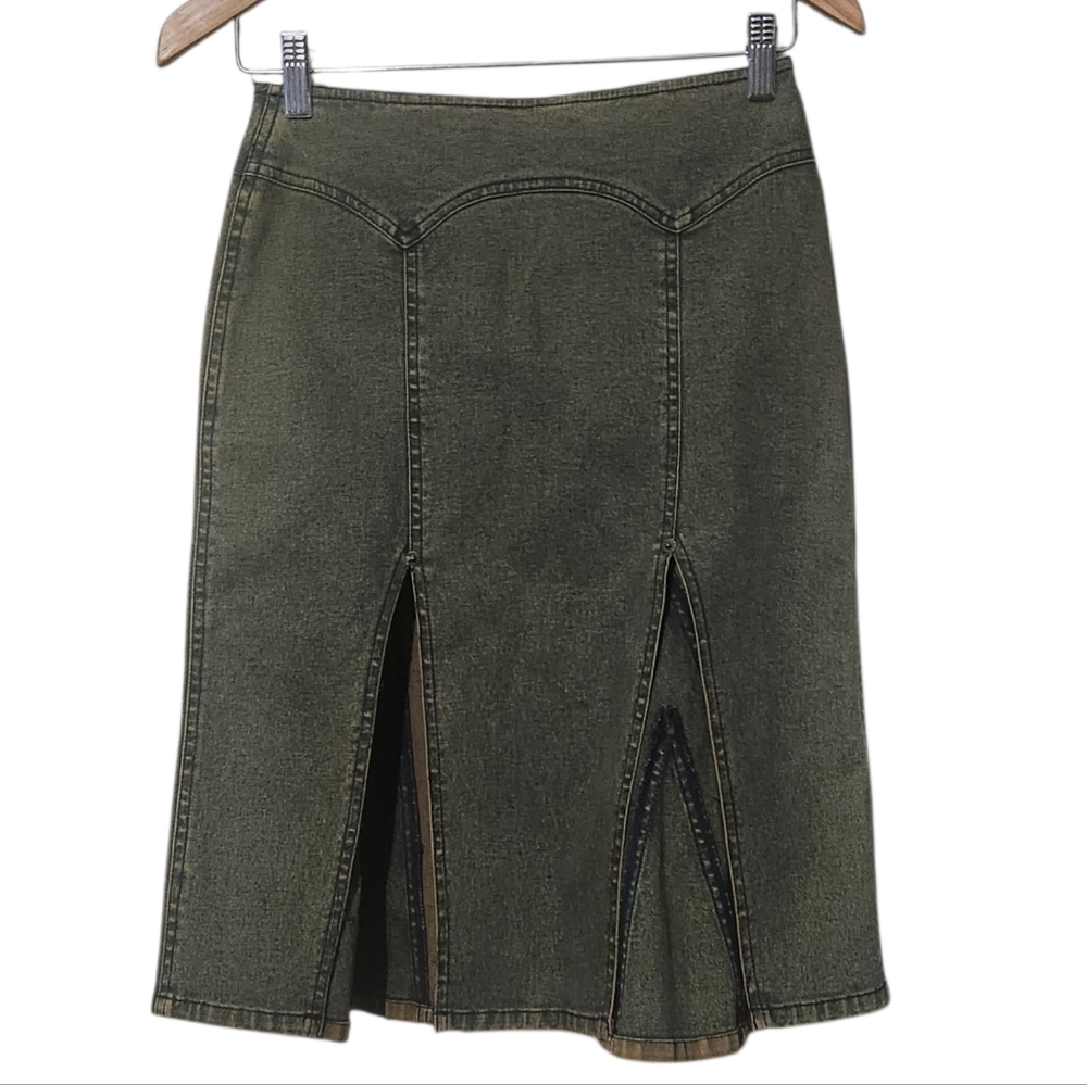 Distressed Denim Skirt Sz M